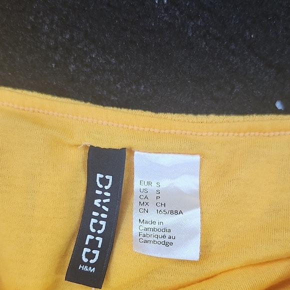 H&M Divided Mustard Yellow Top - Picture 3 of 4